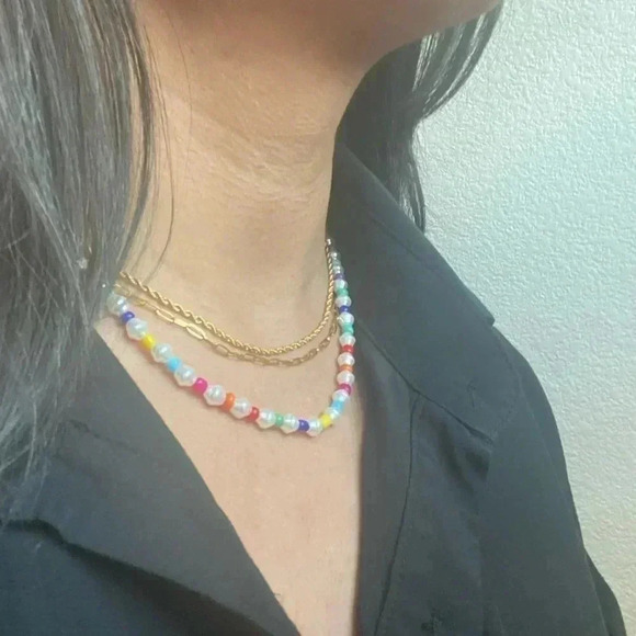 Colorful pearl beaded necklace - Picture 3 of 5